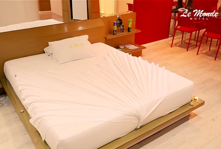 Suíte Le Monde - vídeo